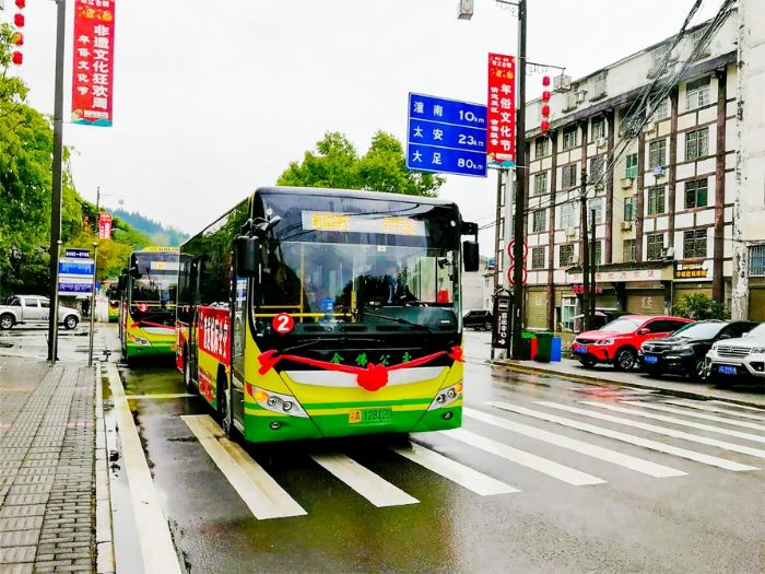 潼南城区至遂宁磨溪开通跨省城际公交车。
